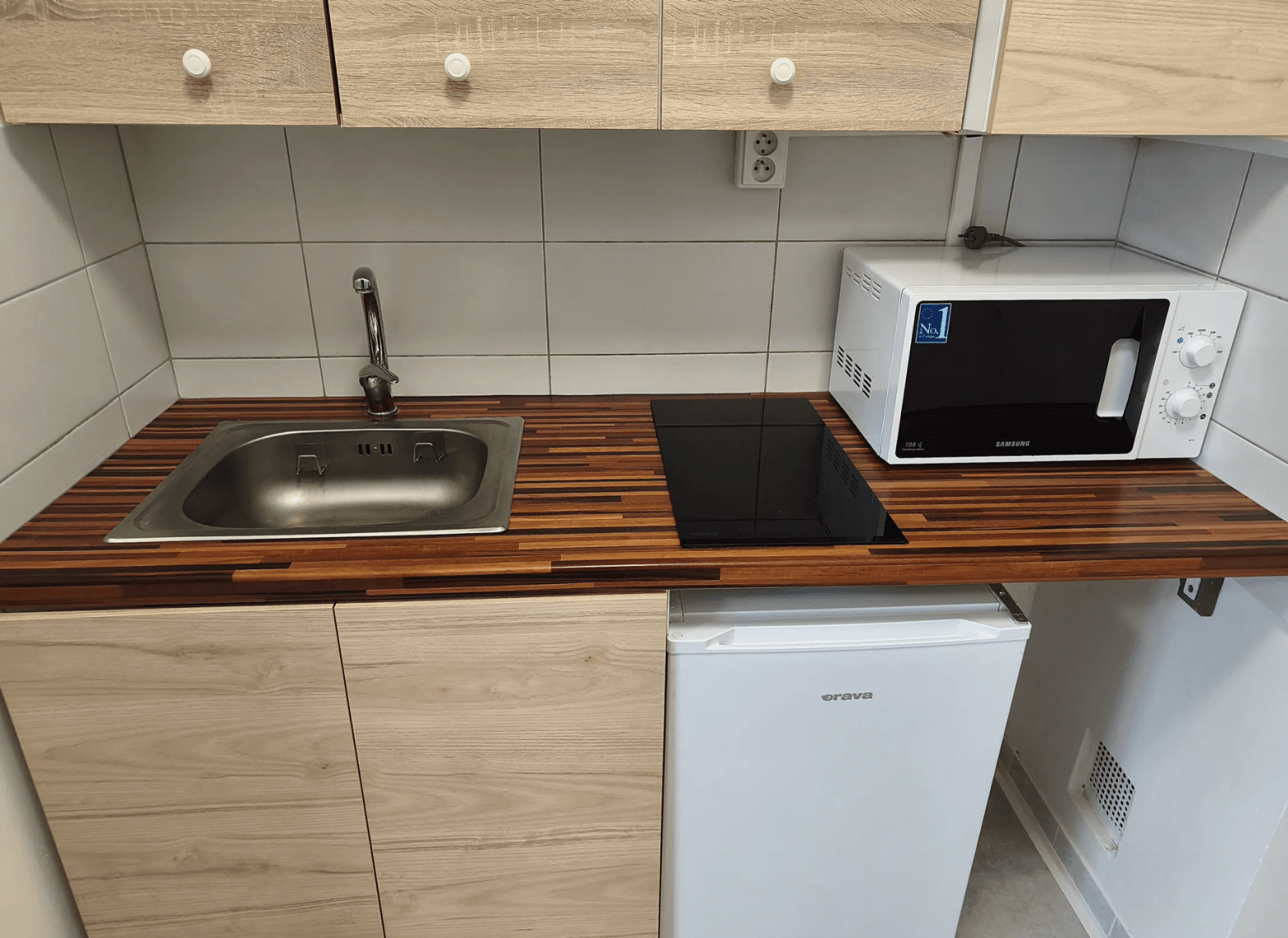 Studio flat to rent, 26 m², Ve Struhách, Prague, Prague Studio flat to rent, 26 m², Ve Struhách, Prague, Prague