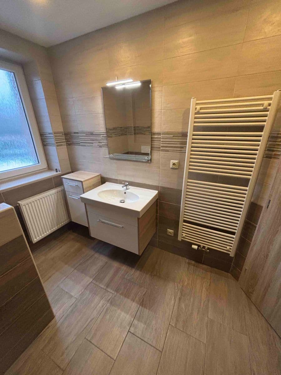 3 bedroom with open-plan kitchen flat to rent, 85 m², Potoční, Tuchoměřice, Středočeský Region 3 bedroom with open-plan kitchen flat to rent, 85 m², Potoční, Tuchoměřice, Středočeský Region