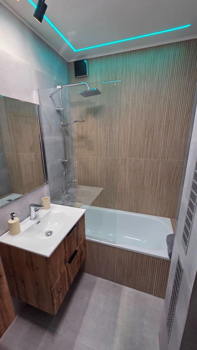 3 bedroom flat for sale, 65 m², Pražská sídl., Znojmo, Jihomoravský Region 3 bedroom flat for sale, 65 m², Pražská sídl., Znojmo, Jihomoravský Region