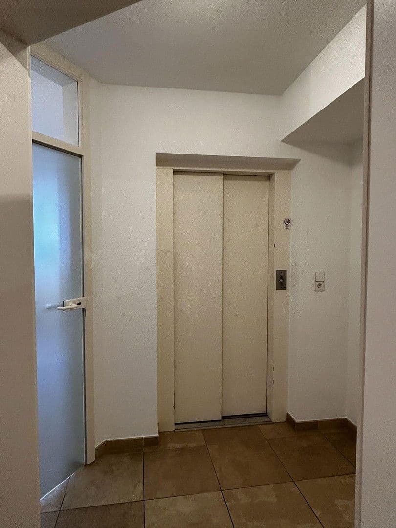 office for sale, 104 m², Marktstraße 37, Kirchheim unter Teck, Baden-Württemberg office for sale, 104 m², Marktstraße 37, Kirchheim unter Teck, Baden-Württemberg