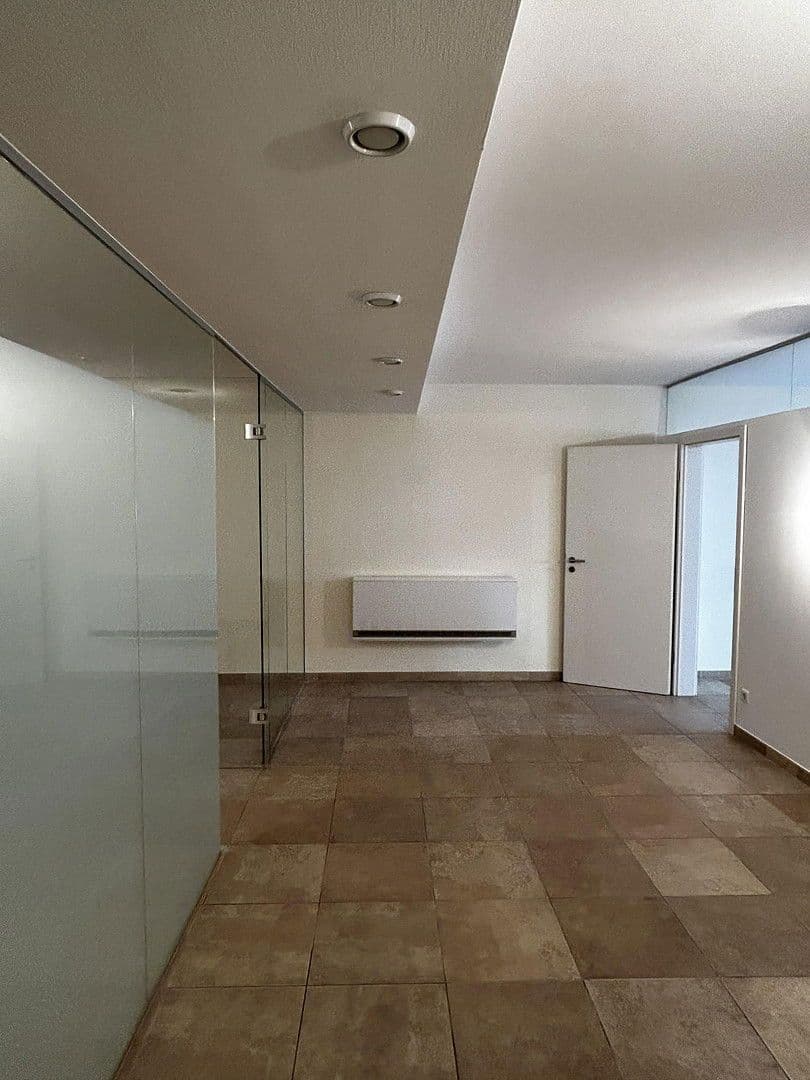 office for sale, 104 m², Marktstraße 37, Kirchheim unter Teck, Baden-Württemberg office for sale, 104 m², Marktstraße 37, Kirchheim unter Teck, Baden-Württemberg