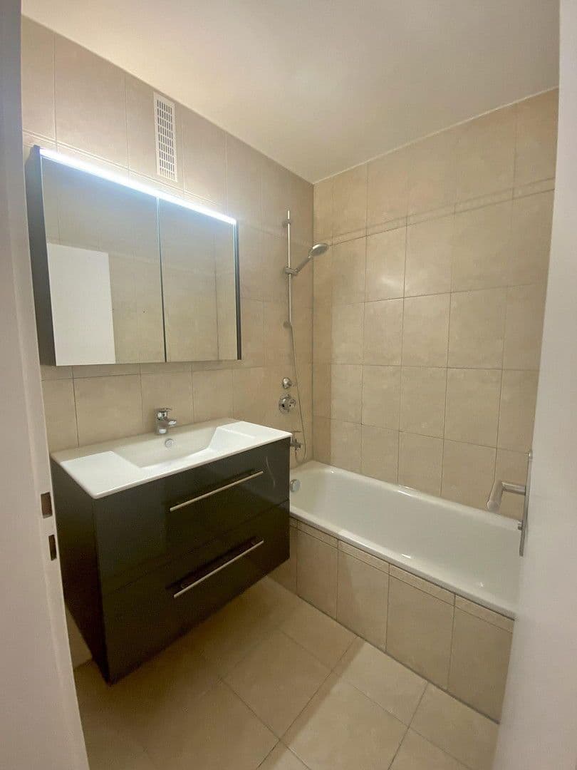 4 bedroom flat for sale, 92 m², Brahmsstr.12, Germering, Bavaria 4 bedroom flat for sale, 92 m², Brahmsstr.12, Germering, Bavaria