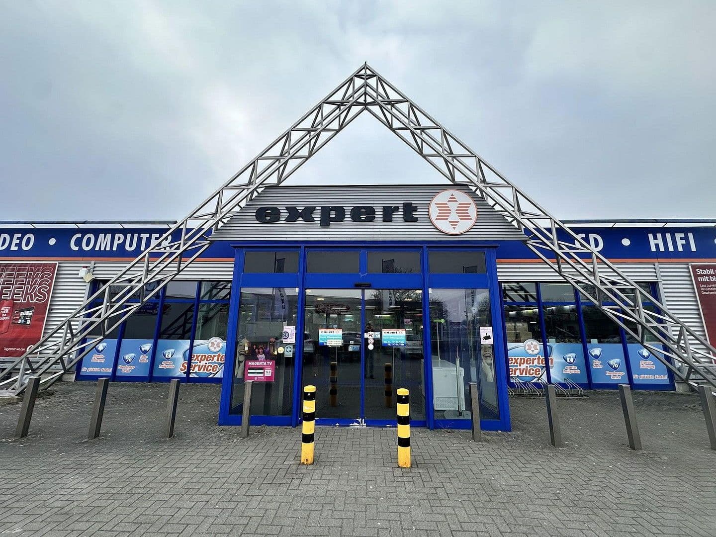 non-residential property to rent, 1,260 m², An der Sielbrücke, Nordenham, Lower Saxony non-residential property to rent, 1,260 m², An der Sielbrücke, Nordenham, Lower Saxony