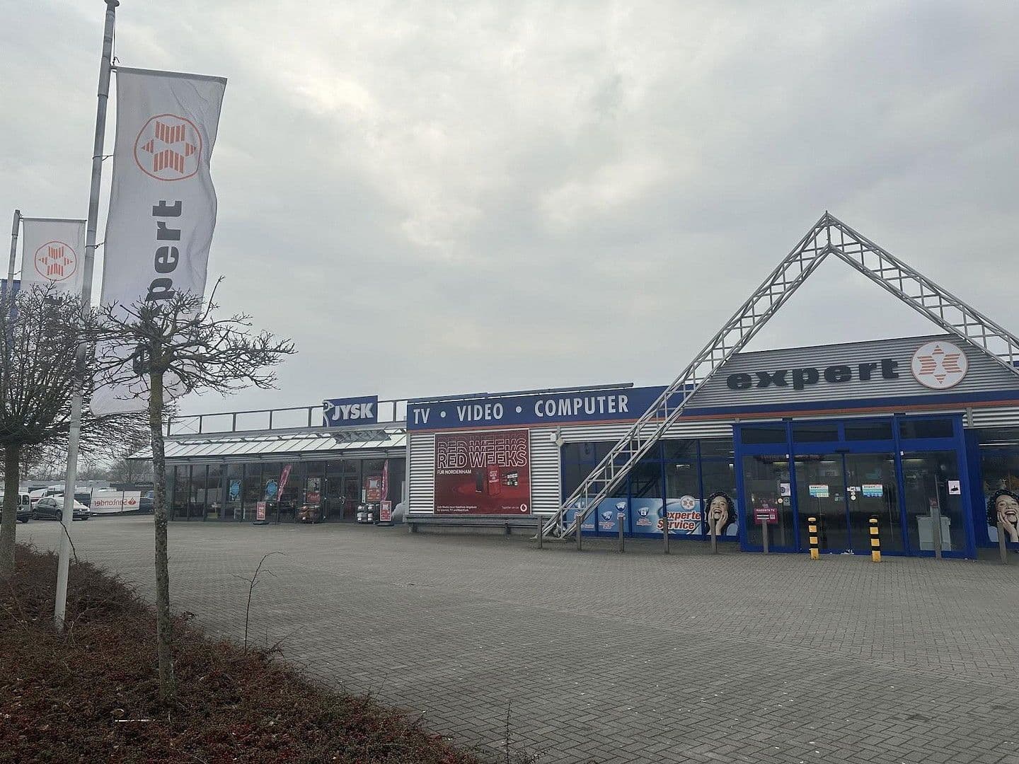 non-residential property to rent, 1,260 m², An der Sielbrücke, Nordenham, Lower Saxony non-residential property to rent, 1,260 m², An der Sielbrücke, Nordenham, Lower Saxony