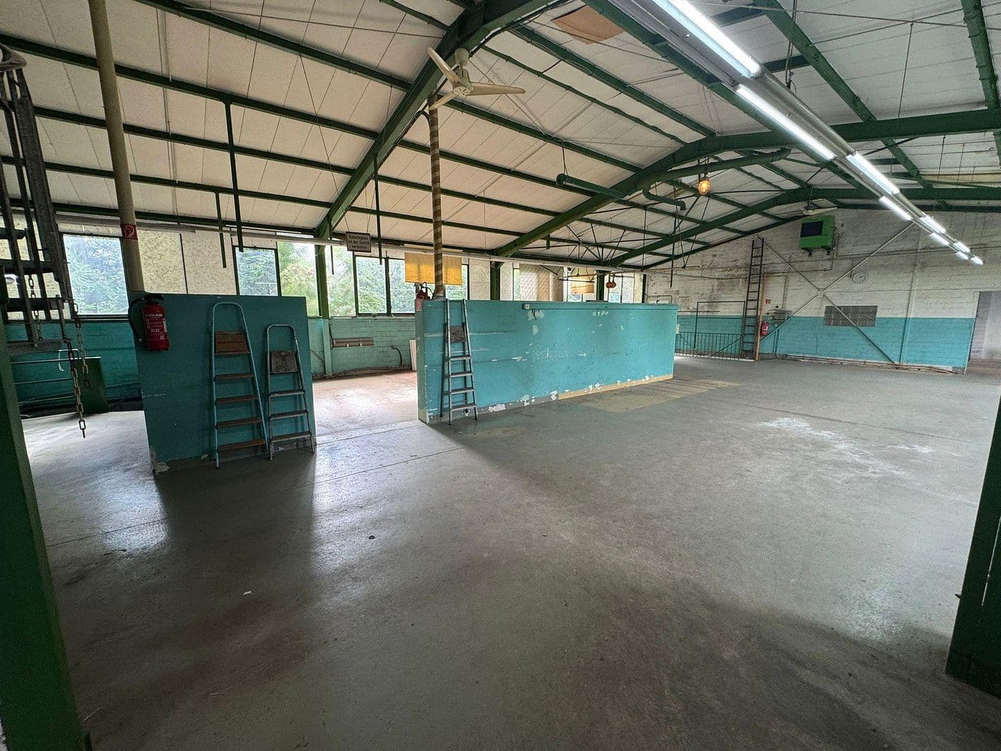 non-residential property to rent, 750 m², Solingen, North Rhine-Westphalia non-residential property to rent, 750 m², Solingen, North Rhine-Westphalia