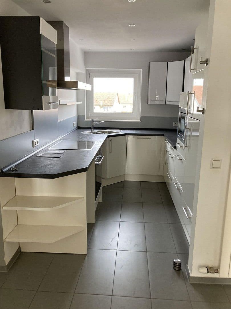 2 bedroom with open-plan kitchen flat to rent, 72 m², Ehningen, Baden-Württemberg 2 bedroom with open-plan kitchen flat to rent, 72 m², Ehningen, Baden-Württemberg