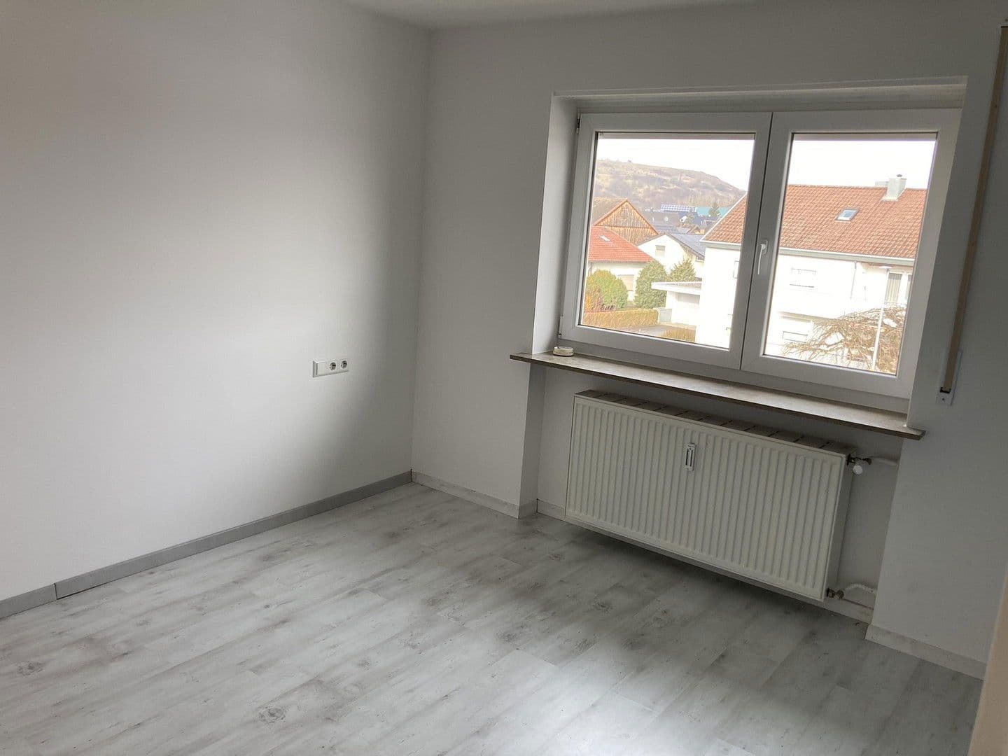 2 bedroom with open-plan kitchen flat to rent, 72 m², Ehningen, Baden-Württemberg 2 bedroom with open-plan kitchen flat to rent, 72 m², Ehningen, Baden-Württemberg