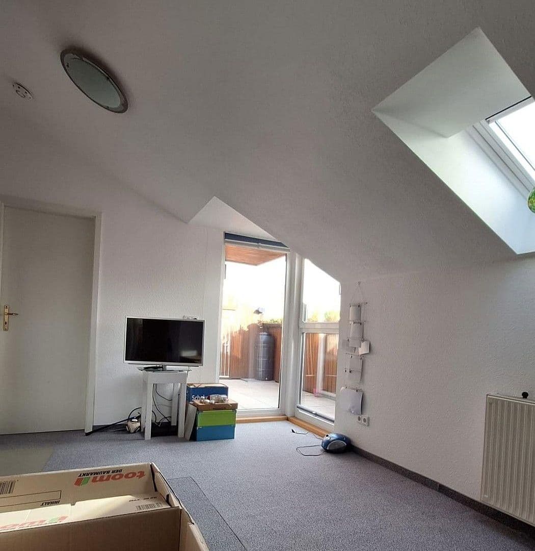 2 bedroom with open-plan kitchen flat to rent, 100 m², Deubener Str. 37, Dresden, Saxony 2 bedroom with open-plan kitchen flat to rent, 100 m², Deubener Str. 37, Dresden, Saxony