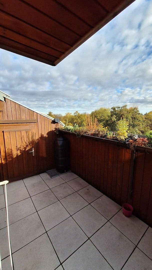 2 bedroom with open-plan kitchen flat to rent, 100 m², Deubener Str. 37, Dresden, Saxony 2 bedroom with open-plan kitchen flat to rent, 100 m², Deubener Str. 37, Dresden, Saxony