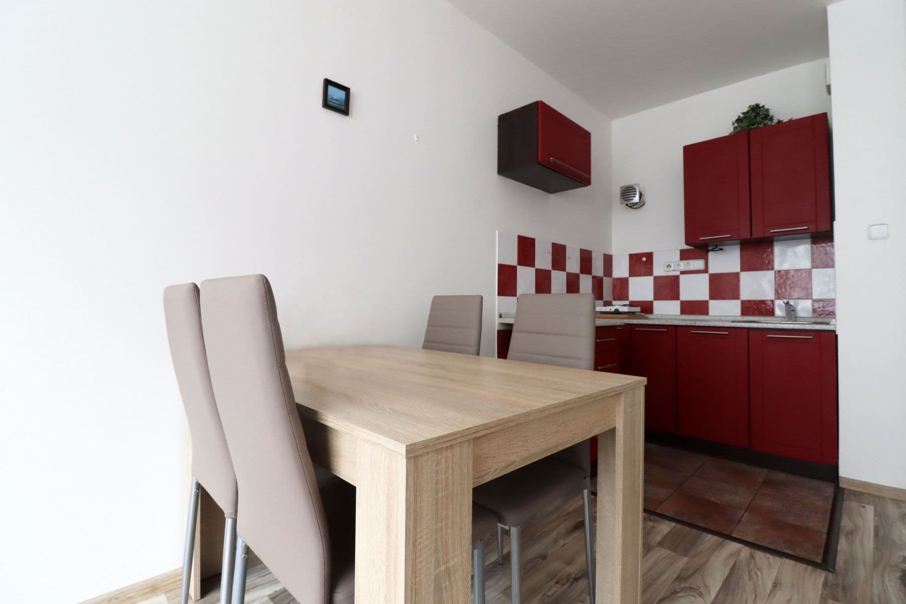Studio flat to rent, 29 m², Rochovská, Prague, Prague Studio flat to rent, 29 m², Rochovská, Prague, Prague