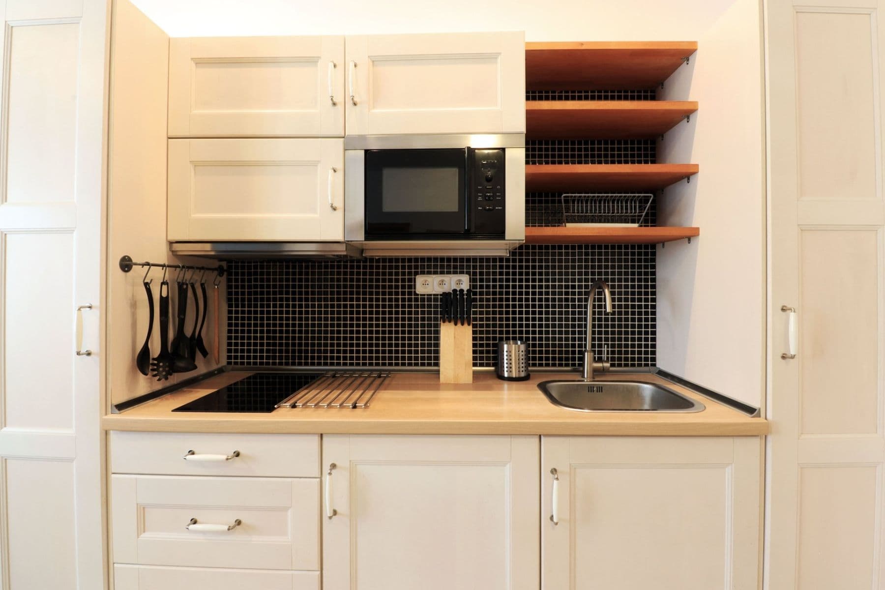 1 bedroom with open-plan kitchen flat to rent, 48 m², Baranova, Prague, Prague 1 bedroom with open-plan kitchen flat to rent, 48 m², Baranova, Prague, Prague