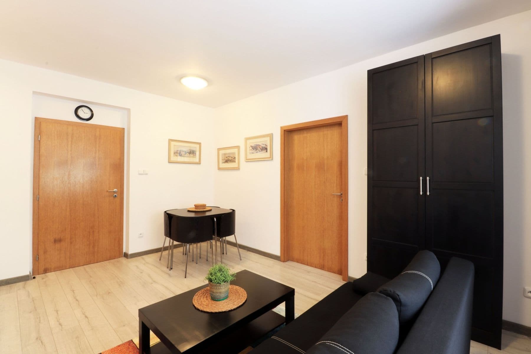1 bedroom with open-plan kitchen flat to rent, 48 m², Baranova, Prague, Prague 1 bedroom with open-plan kitchen flat to rent, 48 m², Baranova, Prague, Prague