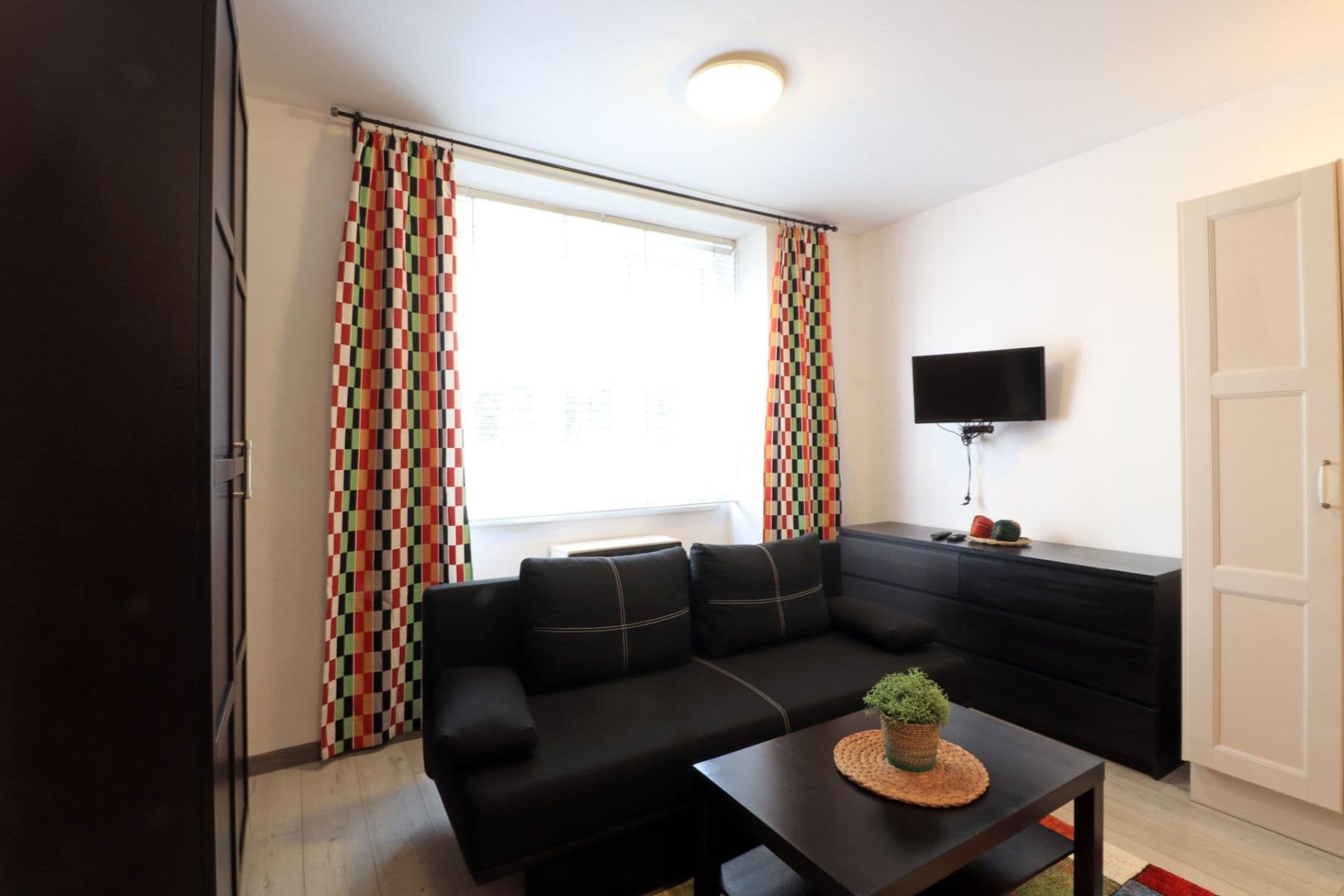 1 bedroom with open-plan kitchen flat to rent, 48 m², Baranova, Prague, Prague 1 bedroom with open-plan kitchen flat to rent, 48 m², Baranova, Prague, Prague
