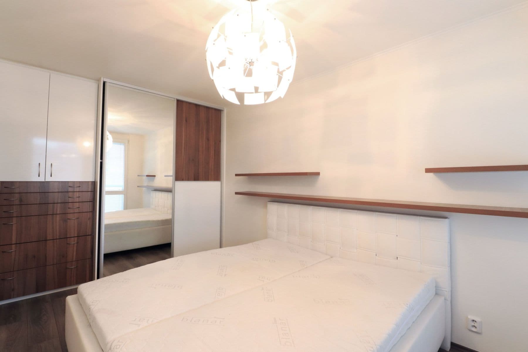 2 bedroom with open-plan kitchen flat to rent, 66 m², Malkovského, Prague, Prague 2 bedroom with open-plan kitchen flat to rent, 66 m², Malkovského, Prague, Prague