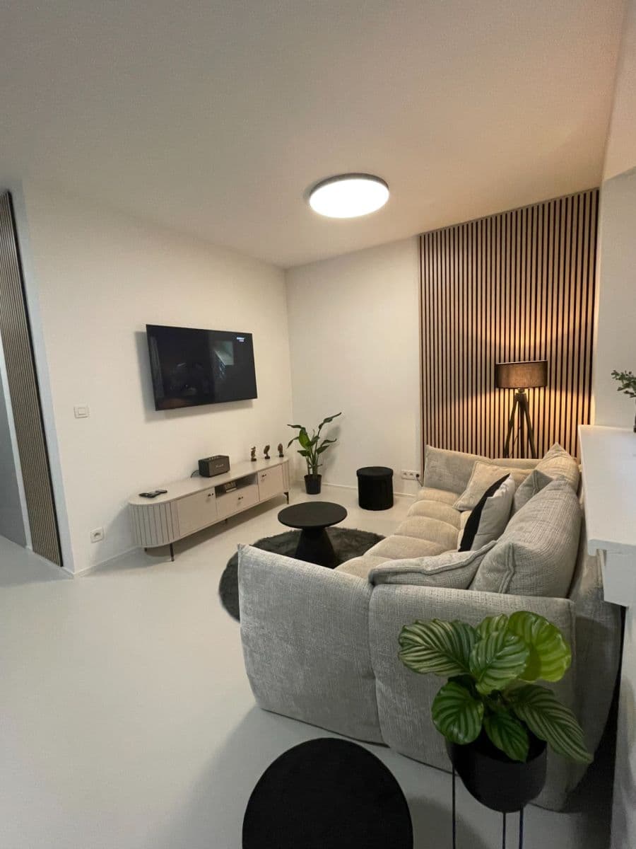 2 bedroom flat to rent, 58 m², Bratislava - mestská časť Staré Mesto, Bratislavský Region 2 bedroom flat to rent, 58 m², Bratislava - mestská časť Staré Mesto, Bratislavský Region