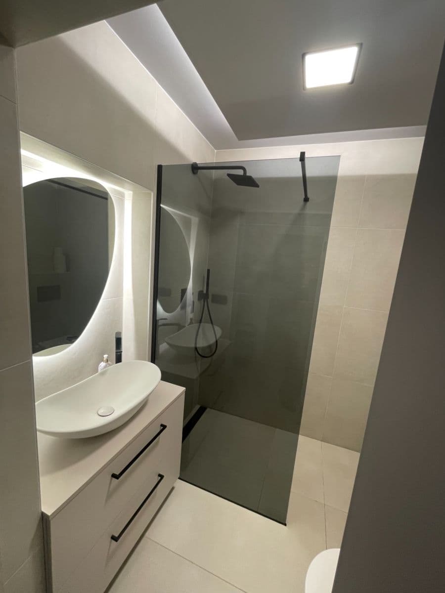 2 bedroom flat to rent, 58 m², Bratislava - mestská časť Staré Mesto, Bratislavský Region 2 bedroom flat to rent, 58 m², Bratislava - mestská časť Staré Mesto, Bratislavský Region