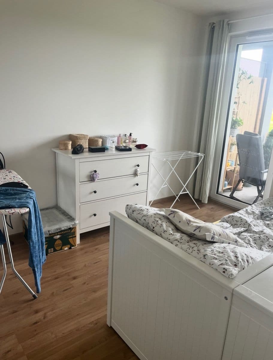 1 bedroom with open-plan kitchen flat for sale, 59 m², Velvarská, Horoměřice, Středočeský Region 1 bedroom with open-plan kitchen flat for sale, 59 m², Velvarská, Horoměřice, Středočeský Region