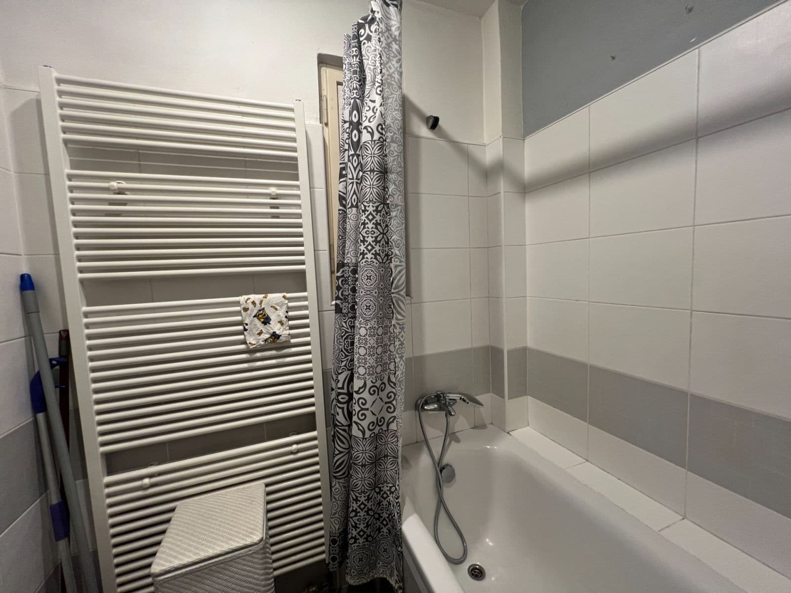 1 bedroom with open-plan kitchen flat to rent, 43 m², Biskupcova, Prague, Prague 1 bedroom with open-plan kitchen flat to rent, 43 m², Biskupcova, Prague, Prague