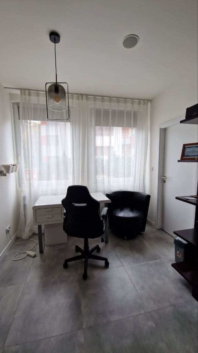 2 bedroom flat to rent, 49 m², Perucká, Prague, Prague 2 bedroom flat to rent, 49 m², Perucká, Prague, Prague