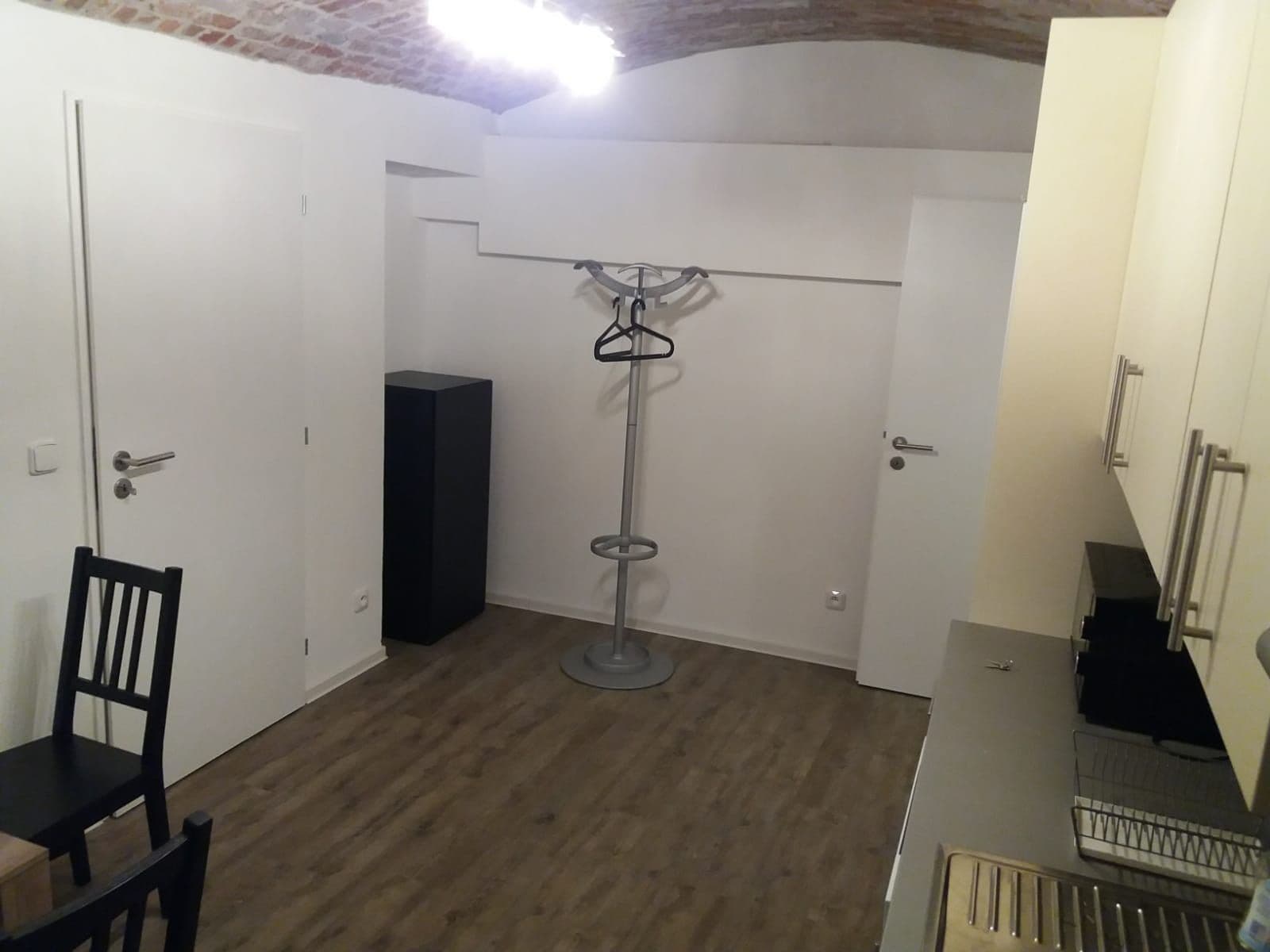 1 bedroom with open-plan kitchen flat to rent, 32 m², Heydukova, Prague, Prague 1 bedroom with open-plan kitchen flat to rent, 32 m², Heydukova, Prague, Prague