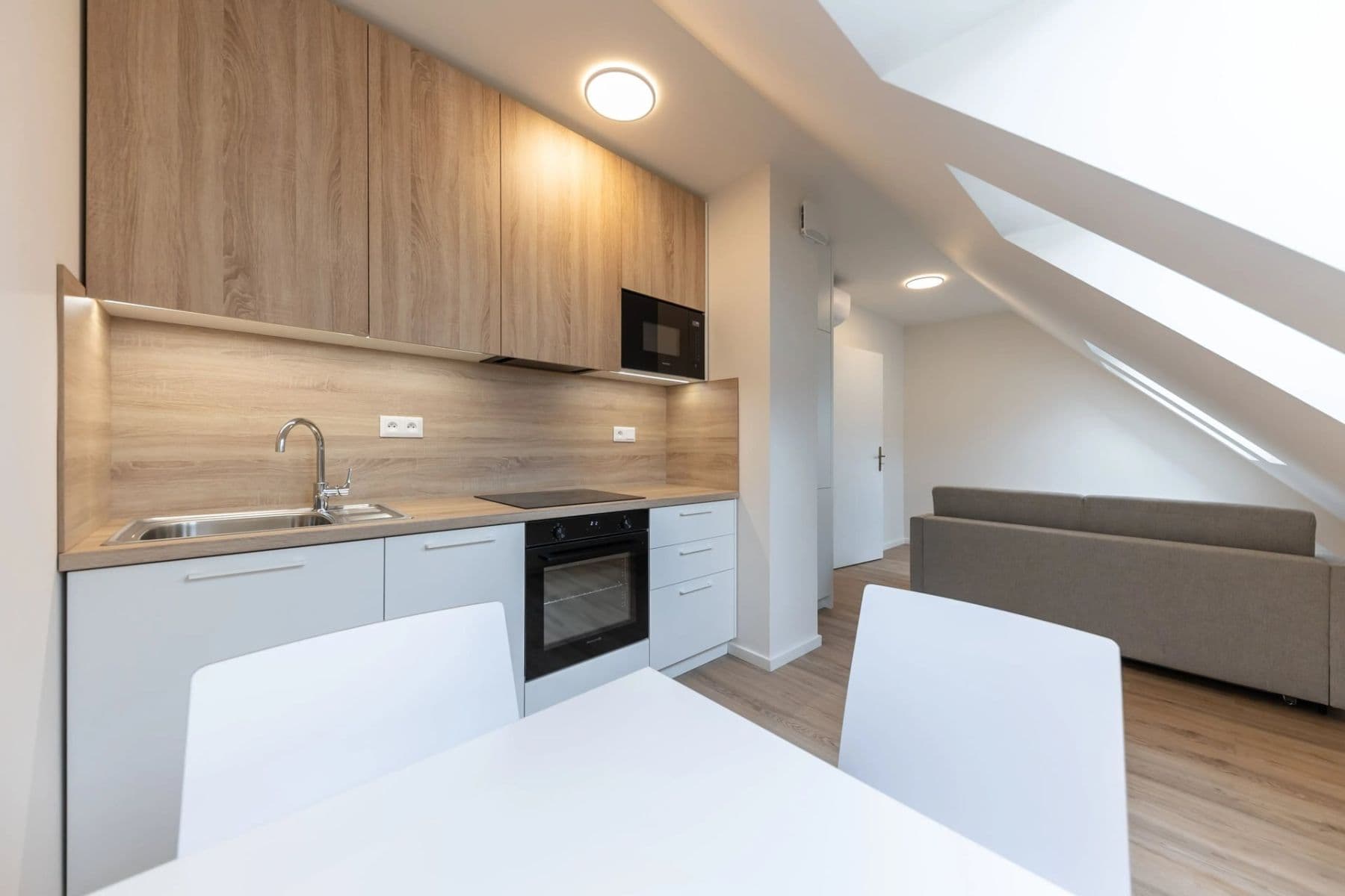 Studio flat to rent, 30 m², Veletržní, Prague, Prague Studio flat to rent, 30 m², Veletržní, Prague, Prague