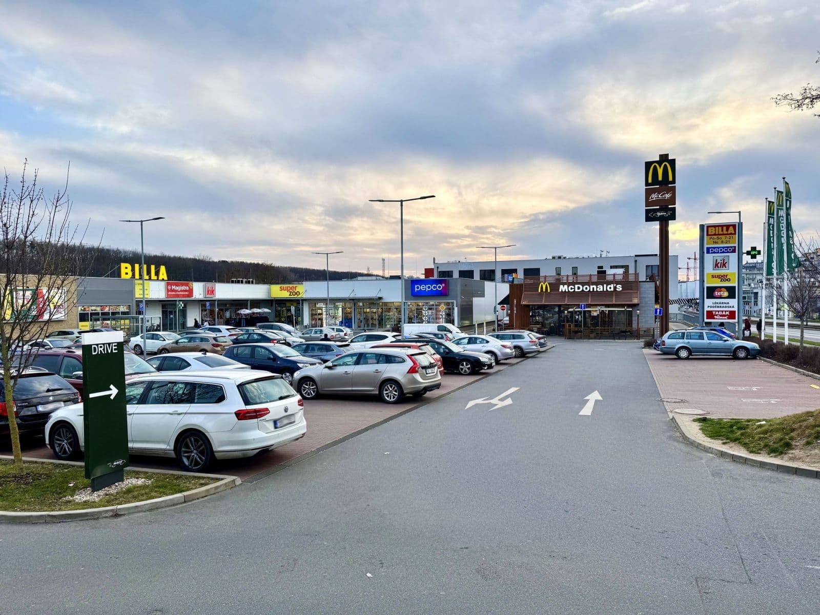 Studio flat to rent, 35 m², Poděbradská, Prague, Prague Studio flat to rent, 35 m², Poděbradská, Prague, Prague