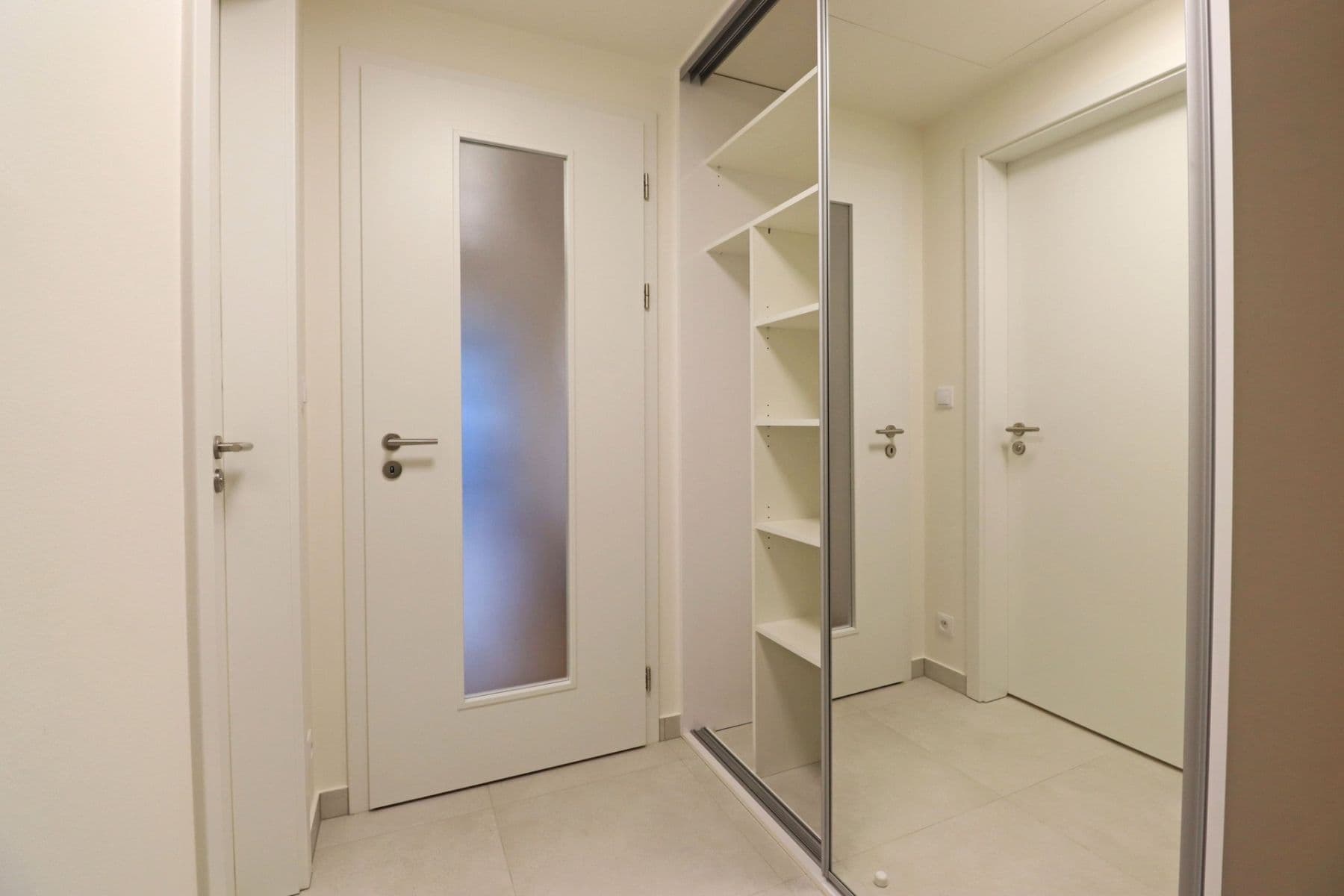 Studio flat to rent, 35 m², Poděbradská, Prague, Prague Studio flat to rent, 35 m², Poděbradská, Prague, Prague