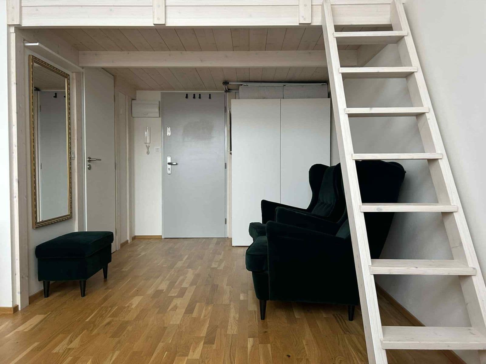 Studio flat to rent, 27 m², Parléřova, Prague, Prague Studio flat to rent, 27 m², Parléřova, Prague, Prague