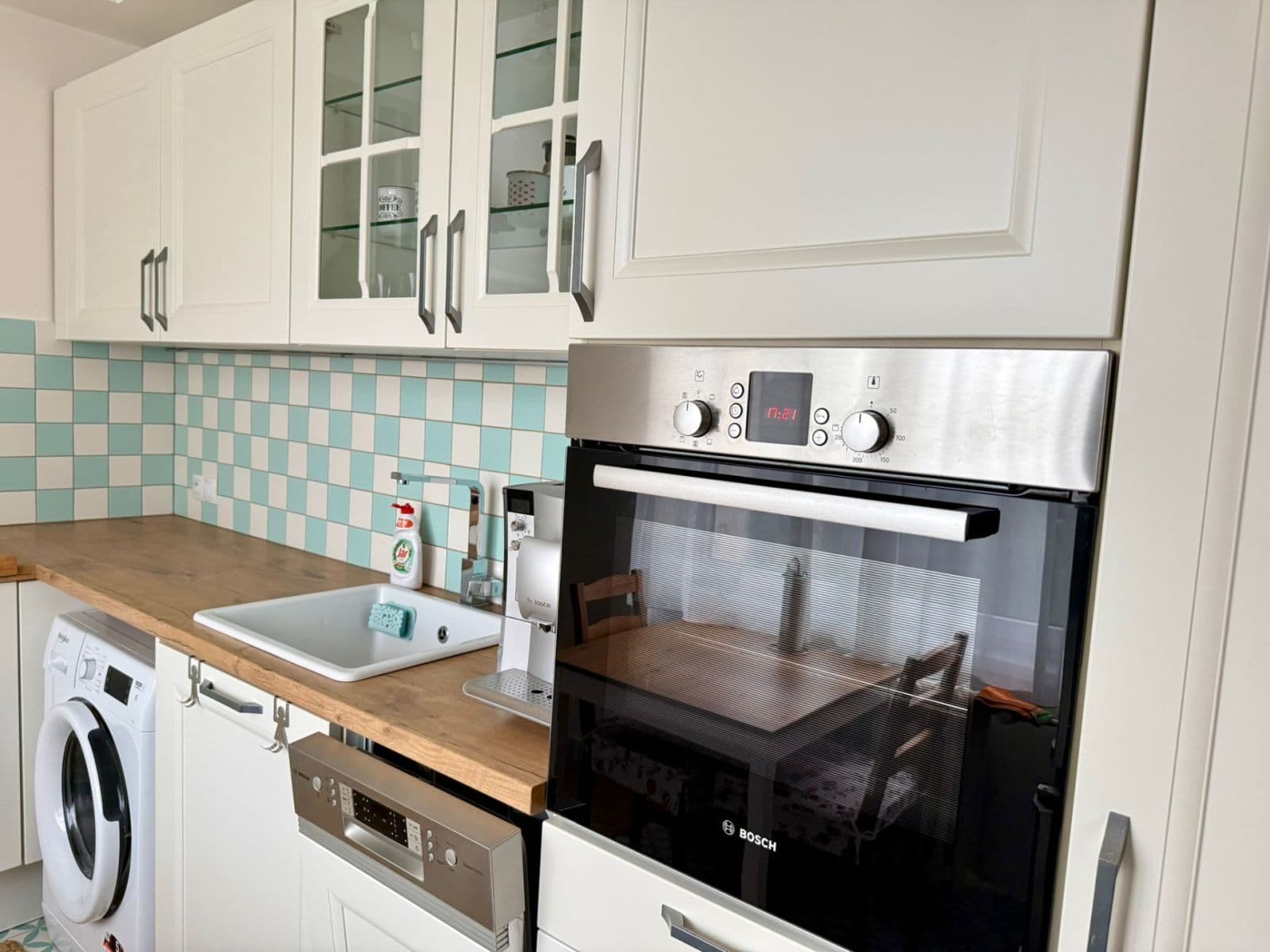 2 bedroom flat to rent, 56 m², Nad Kajetánkou, Prague, Prague 2 bedroom flat to rent, 56 m², Nad Kajetánkou, Prague, Prague