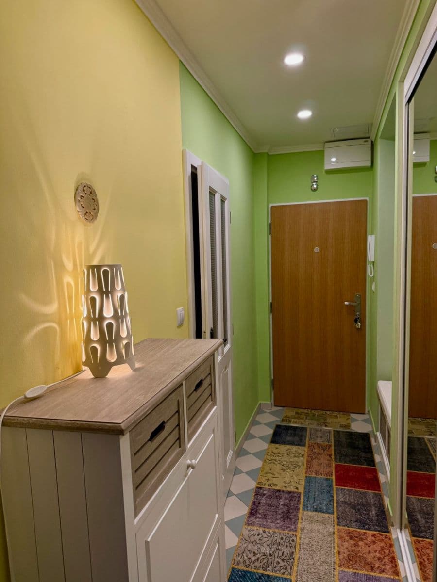 2 bedroom flat to rent, 56 m², Nad Kajetánkou, Prague, Prague 2 bedroom flat to rent, 56 m², Nad Kajetánkou, Prague, Prague