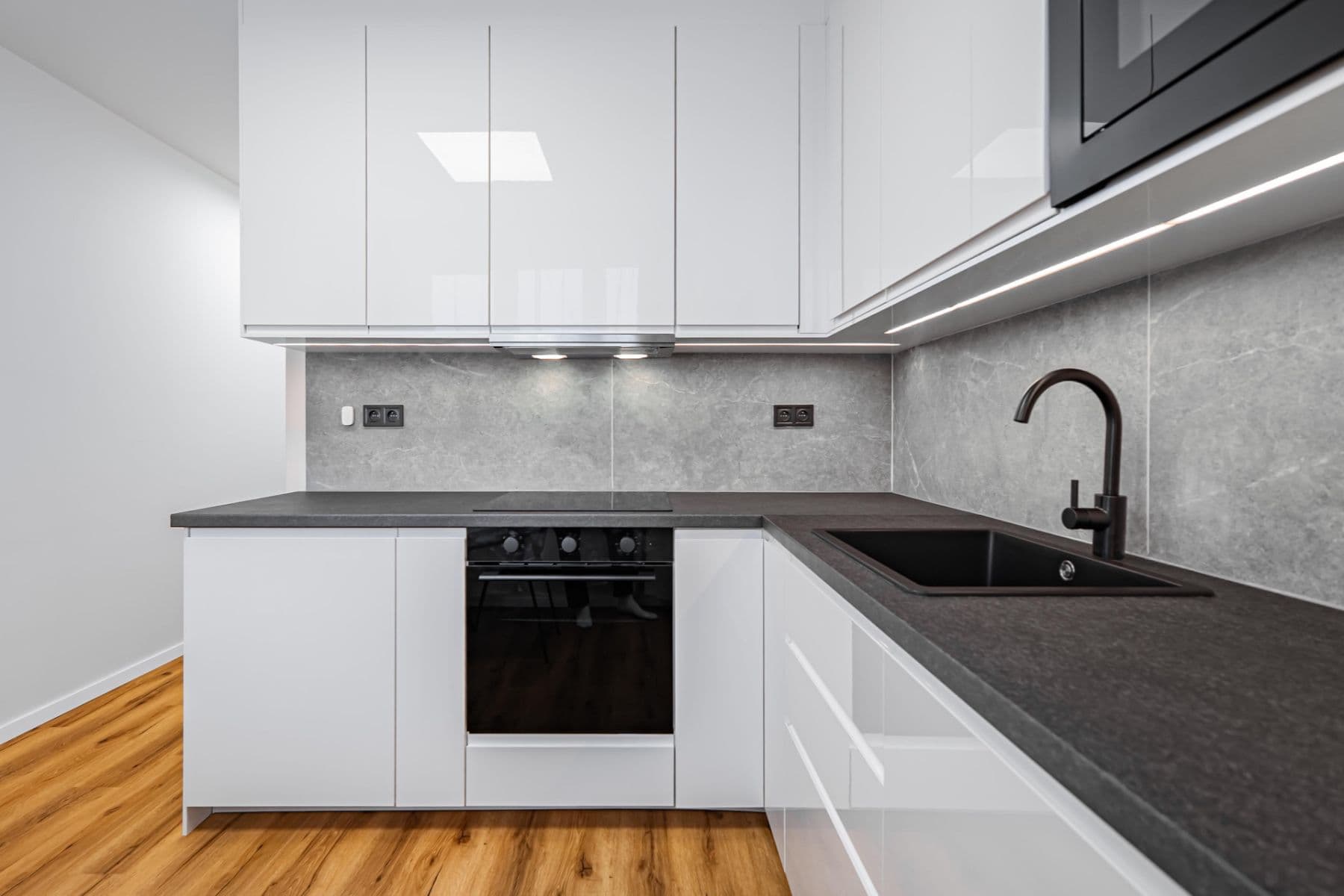 2 bedroom flat for sale, 60 m², Alej 17. listopadu, Roudnice nad Labem, Ústecký Region 2 bedroom flat for sale, 60 m², Alej 17. listopadu, Roudnice nad Labem, Ústecký Region