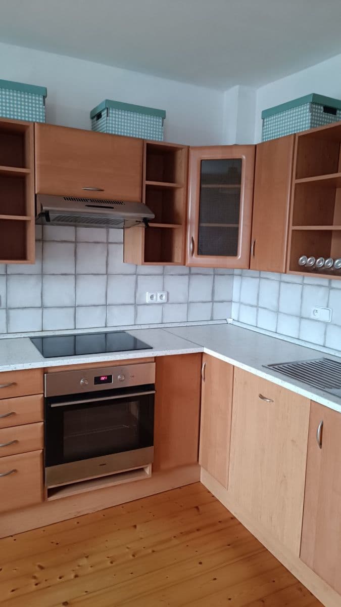 house to rent, 65 m², Fr. Kouby, Kladno, Středočeský Region house to rent, 65 m², Fr. Kouby, Kladno, Středočeský Region