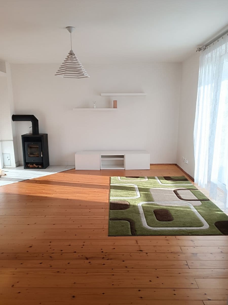 house to rent, 65 m², Fr. Kouby, Kladno, Středočeský Region house to rent, 65 m², Fr. Kouby, Kladno, Středočeský Region