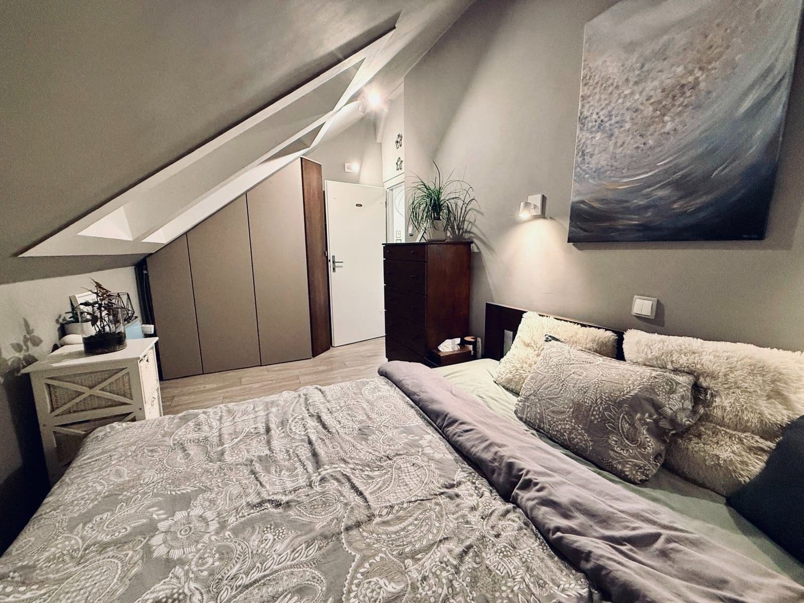 2 bedroom with open-plan kitchen flat to rent, 59 m², Školní, Plzeň, Plzeňský Region 2 bedroom with open-plan kitchen flat to rent, 59 m², Školní, Plzeň, Plzeňský Region