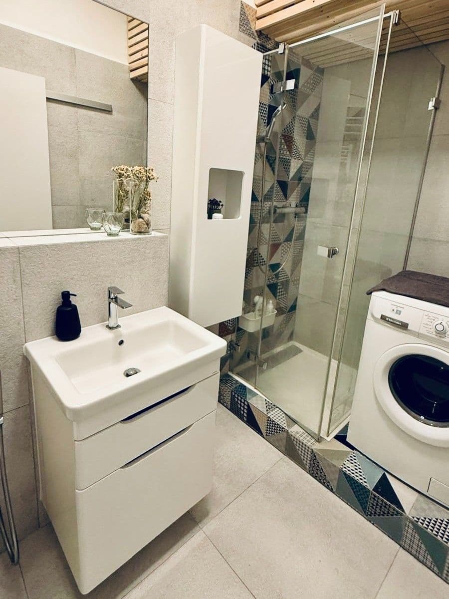 2 bedroom with open-plan kitchen flat to rent, 59 m², Školní, Plzeň, Plzeňský Region 2 bedroom with open-plan kitchen flat to rent, 59 m², Školní, Plzeň, Plzeňský Region