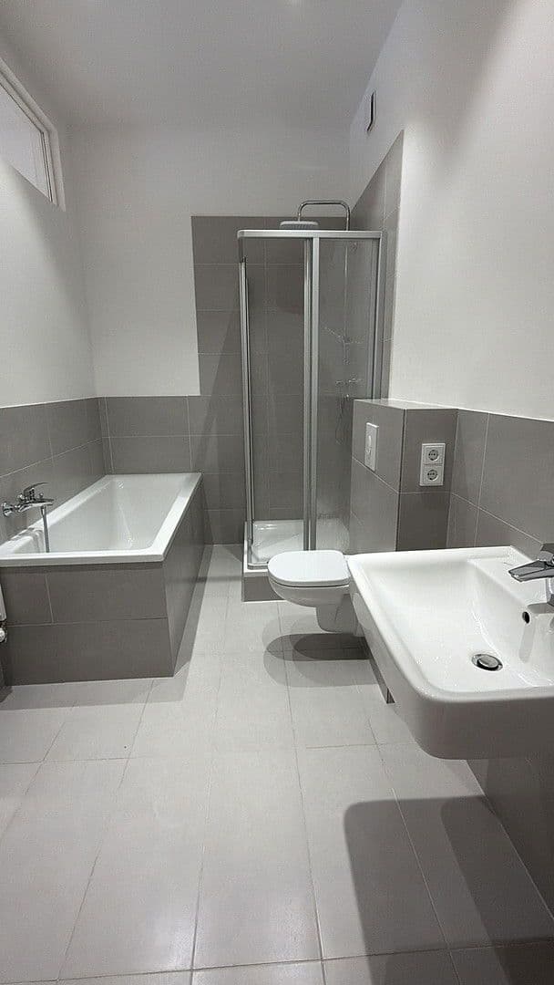 4 bedroom flat to rent, 104 m², Seelenbinder Straße, Leipzig, Saxony 4 bedroom flat to rent, 104 m², Seelenbinder Straße, Leipzig, Saxony