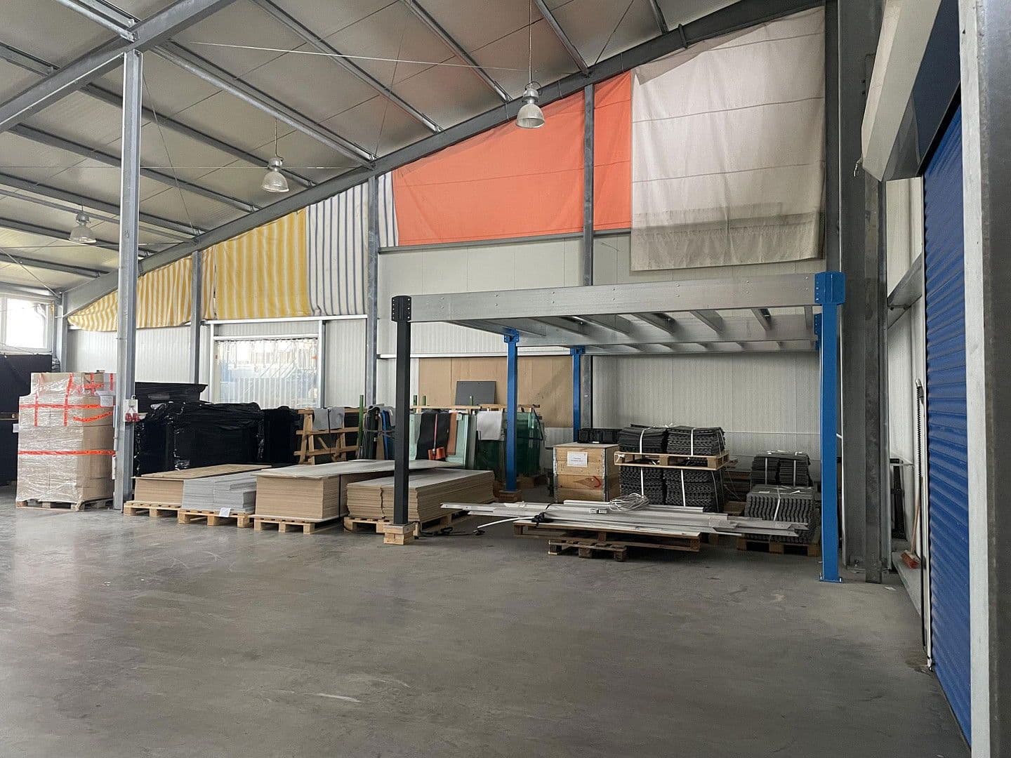 non-residential property to rent, 380 m², Lohwiese 11, Scheuring, Bavaria non-residential property to rent, 380 m², Lohwiese 11, Scheuring, Bavaria