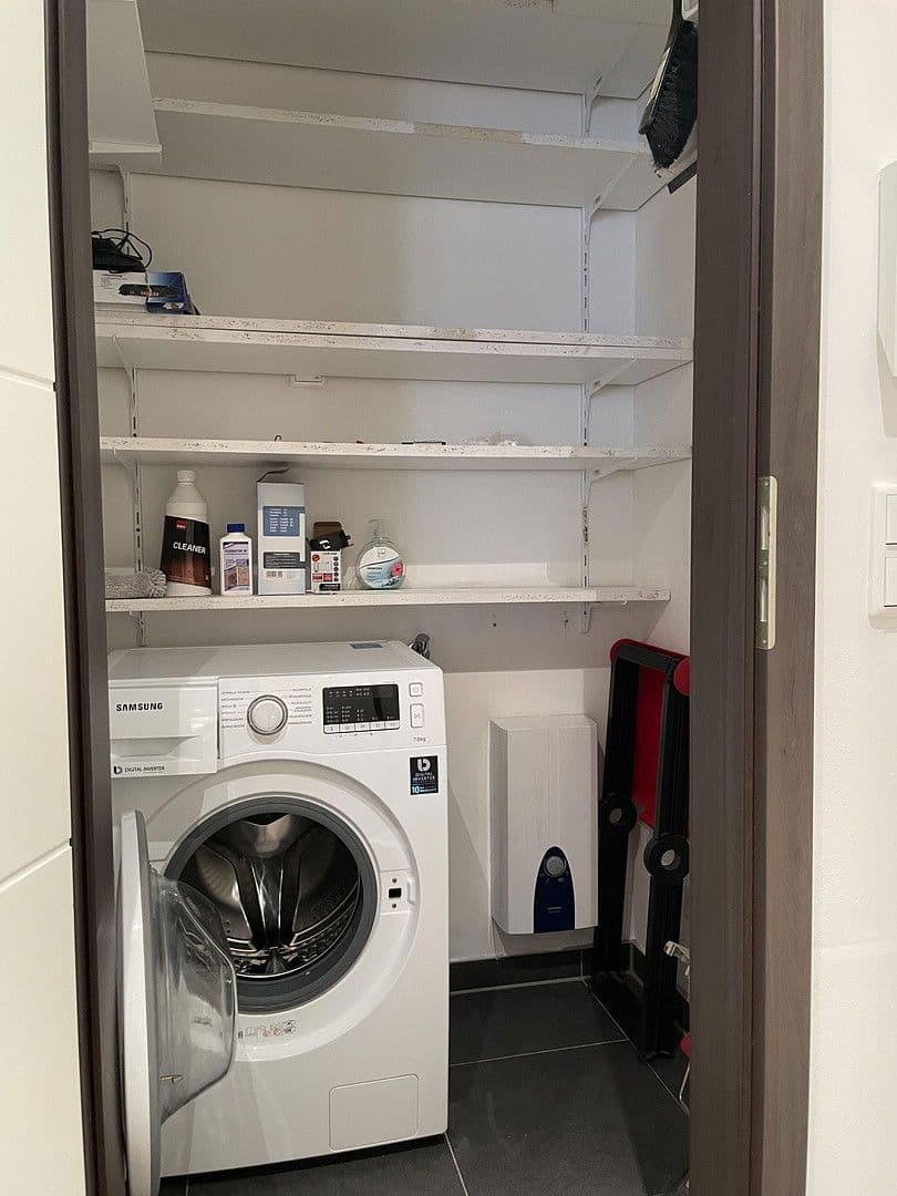 1 bedroom with open-plan kitchen flat to rent, 72 m², Neutrograben 11, Nürnberg (Stadtteil St. Johannis), Bavaria 1 bedroom with open-plan kitchen flat to rent, 72 m², Neutrograben 11, Nürnberg (Stadtteil St. Johannis), Bavaria