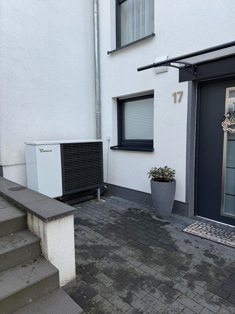 house for sale, 146 m², Oligschlägerweg 17, Solingen, North Rhine-Westphalia house for sale, 146 m², Oligschlägerweg 17, Solingen, North Rhine-Westphalia