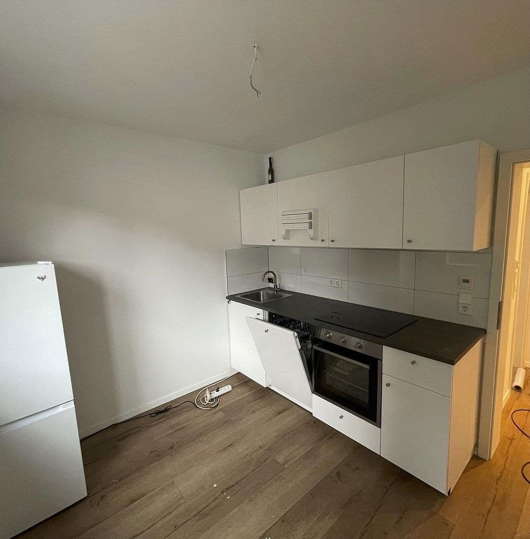 1 bedroom with open-plan kitchen flat to rent, 62 m², Brandenburger Straße 2, Esslingen am Neckar, Baden-Württemberg 1 bedroom with open-plan kitchen flat to rent, 62 m², Brandenburger Straße 2, Esslingen am Neckar, Baden-Württemberg