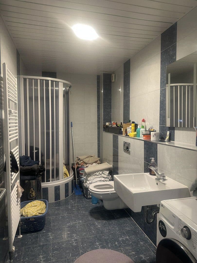 7 bedroom flat to rent, 211 m², Leverkusen, North Rhine-Westphalia 7 bedroom flat to rent, 211 m², Leverkusen, North Rhine-Westphalia