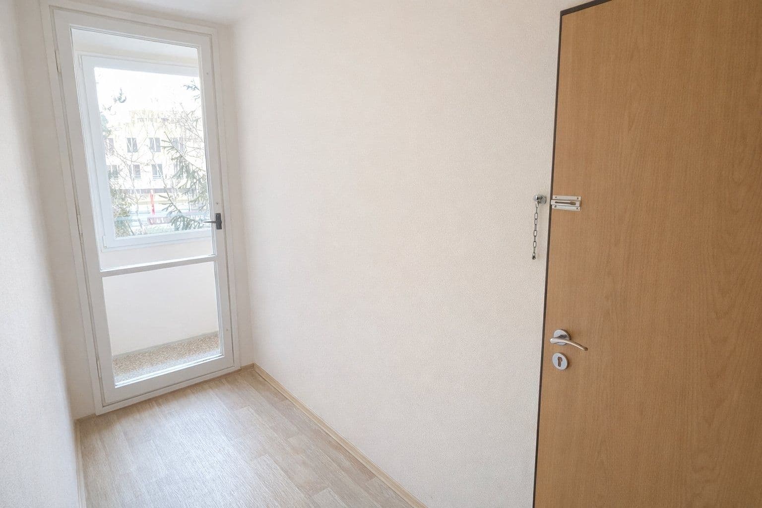 3 bedroom flat to rent, 80 m², Volkova, Prague, Prague 3 bedroom flat to rent, 80 m², Volkova, Prague, Prague