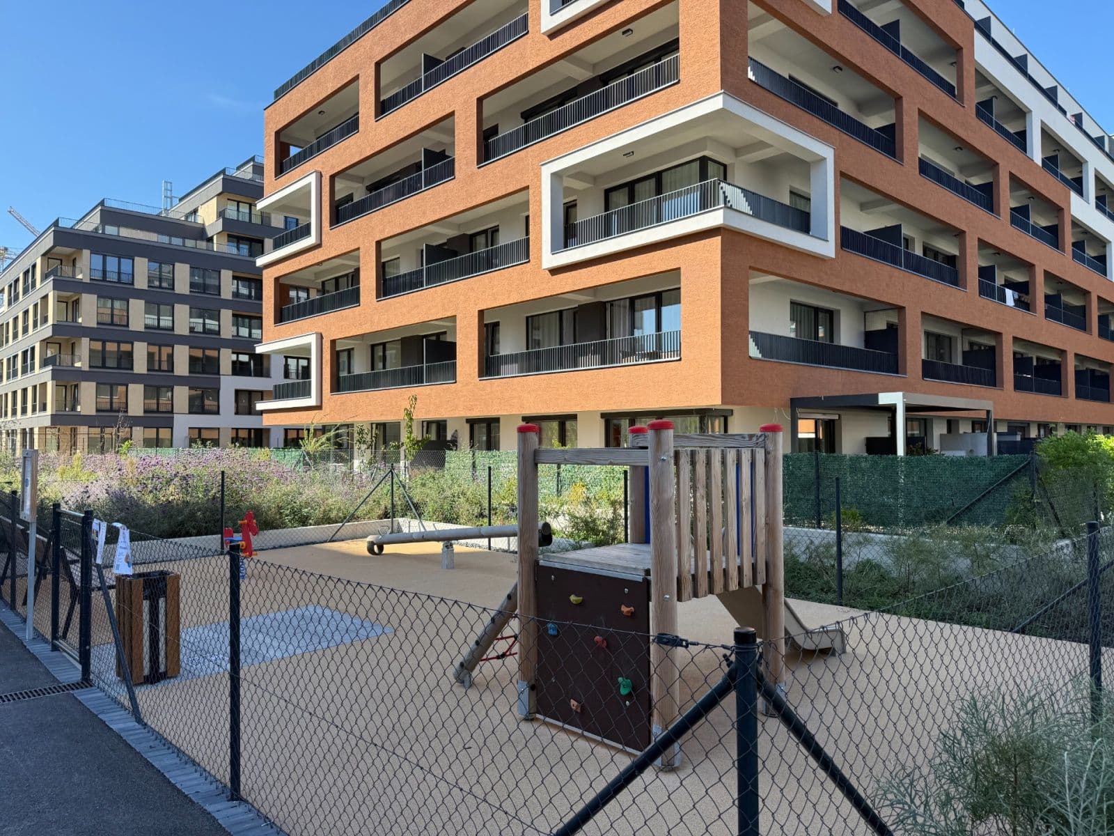 Studio flat to rent, 32 m², Poděbradská, Prague, Prague Studio flat to rent, 32 m², Poděbradská, Prague, Prague