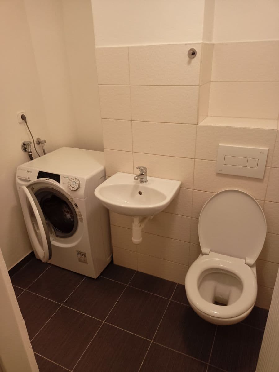 2 bedroom flat to rent, 62 m², Korunovační, Prague, Prague 2 bedroom flat to rent, 62 m², Korunovační, Prague, Prague