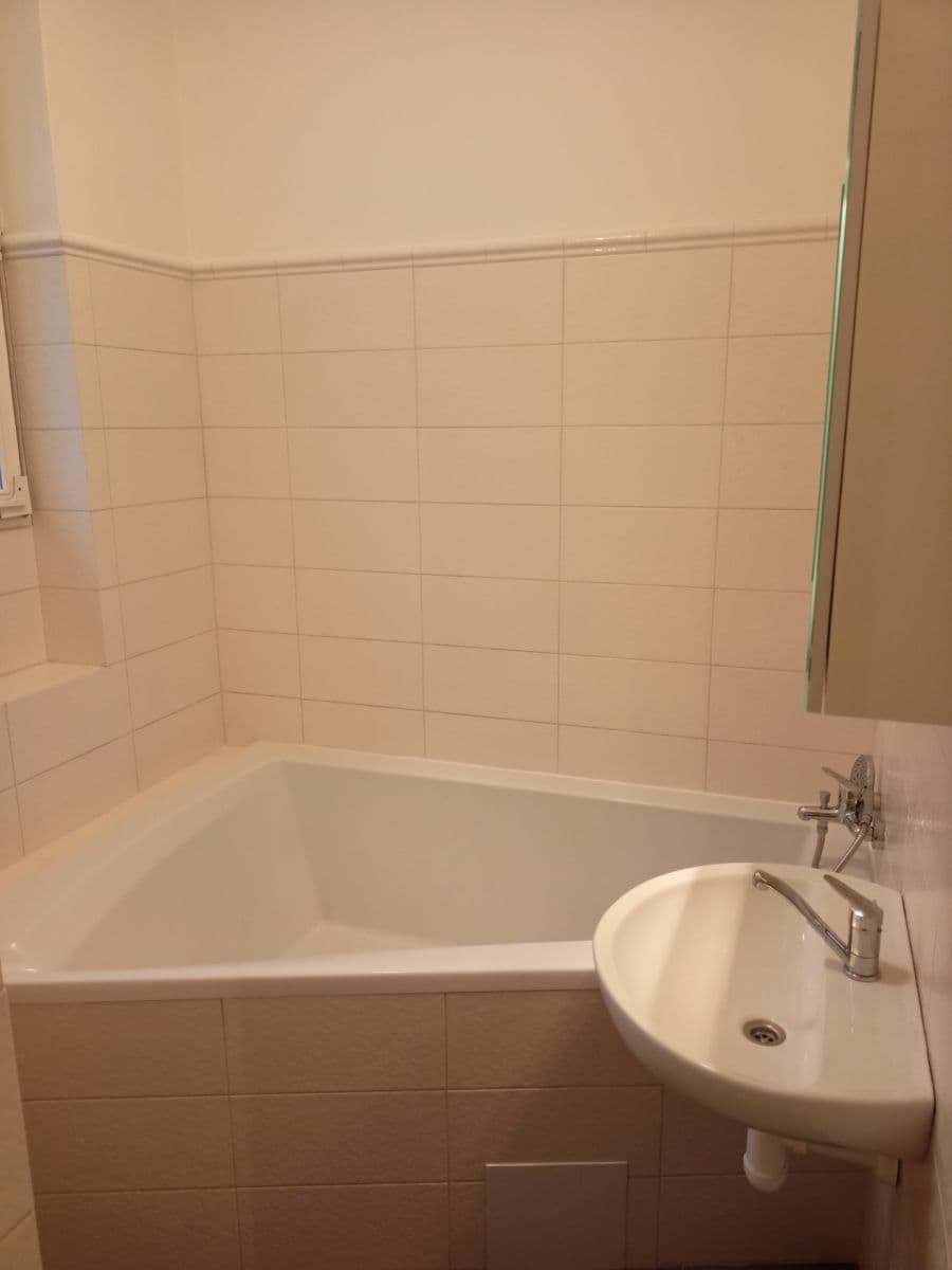 2 bedroom flat to rent, 62 m², Korunovační, Prague, Prague 2 bedroom flat to rent, 62 m², Korunovační, Prague, Prague