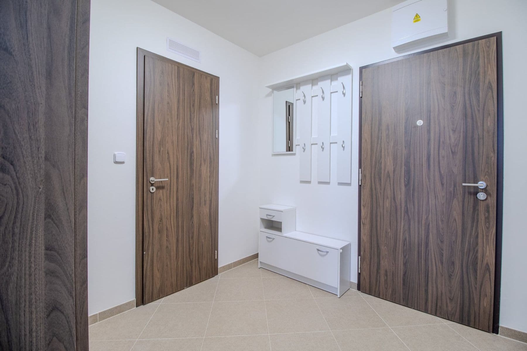 1 bedroom with open-plan kitchen flat to rent, 54 m², Stočesova, Prague, Prague 1 bedroom with open-plan kitchen flat to rent, 54 m², Stočesova, Prague, Prague