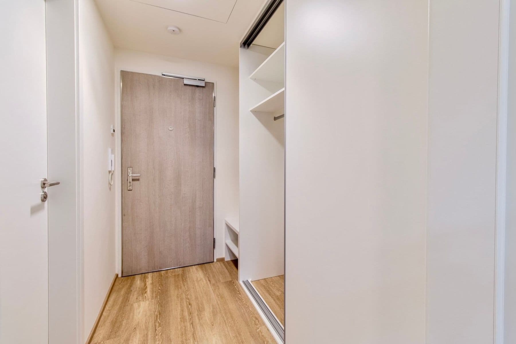 Studio flat to rent, 30 m², Poděbradská, Prague, Prague Studio flat to rent, 30 m², Poděbradská, Prague, Prague