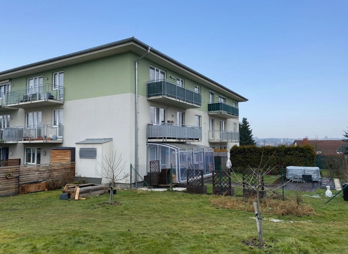 1 bedroom with open-plan kitchen flat to rent, 58 m², Břeclavská, Prague, Prague 1 bedroom with open-plan kitchen flat to rent, 58 m², Břeclavská, Prague, Prague