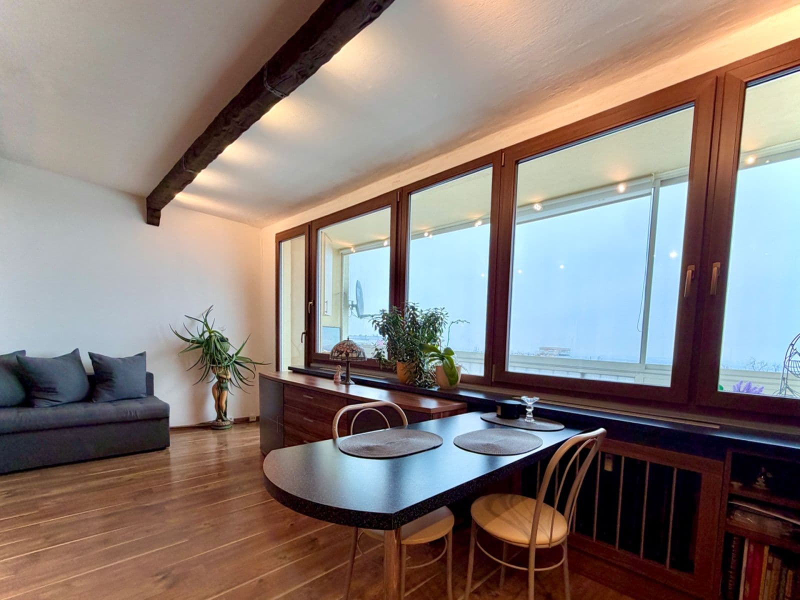 2 bedroom with open-plan kitchen flat for sale, 60 m², Litoměřická, Prague, Prague 2 bedroom with open-plan kitchen flat for sale, 60 m², Litoměřická, Prague, Prague