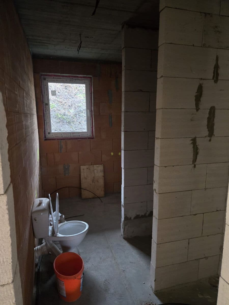 2 bedroom with open-plan kitchen flat for sale, 82 m², Šternberská, Divišov, Středočeský Region 2 bedroom with open-plan kitchen flat for sale, 82 m², Šternberská, Divišov, Středočeský Region